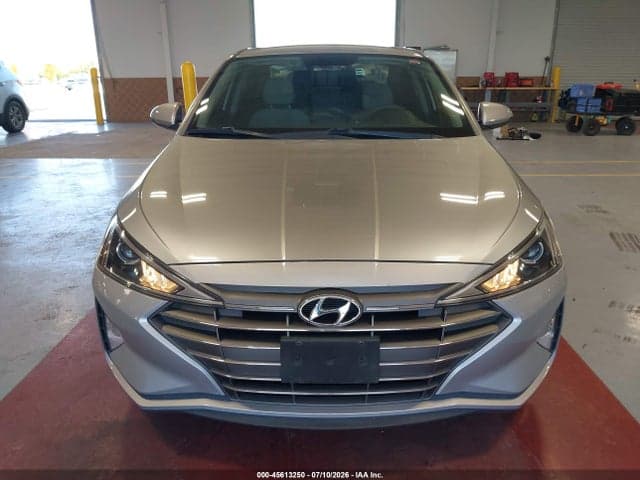 2020 HYUNDAI ELANTRA SE 6