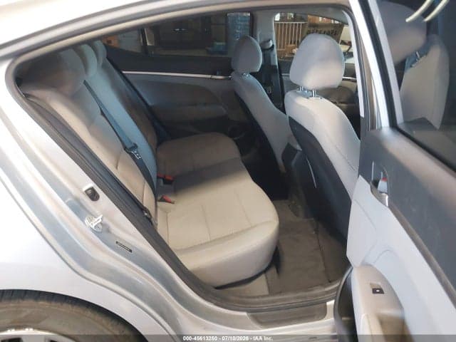 2020 HYUNDAI ELANTRA SE 8