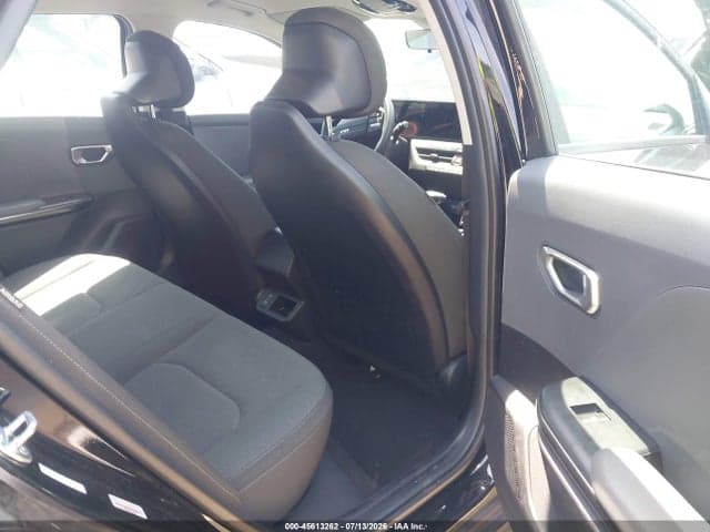 2025 KIA K4 LXS 8