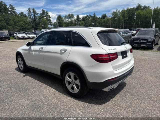 2017 MERCEDES-BENZ GLC 300 4MATIC 3