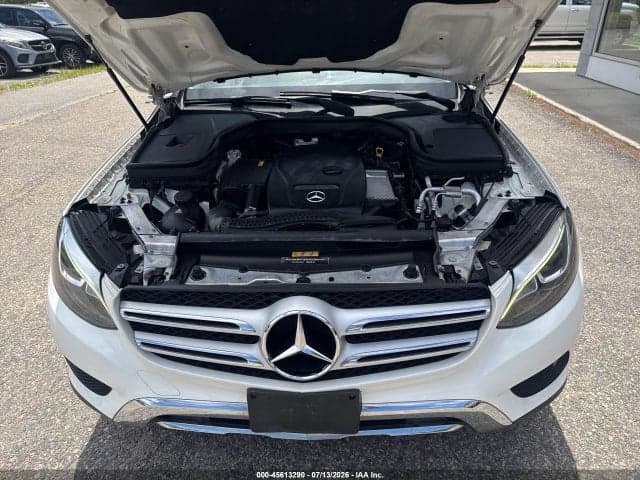 2017 MERCEDES-BENZ GLC 300 4MATIC 10