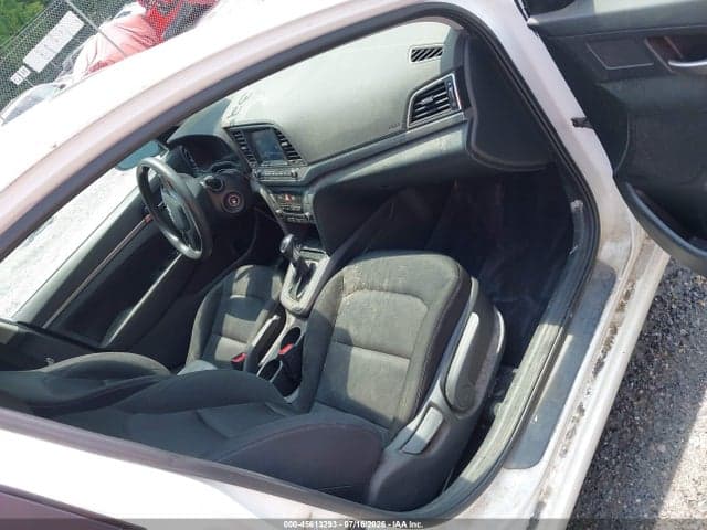 2018 HYUNDAI ELANTRA SEL 5