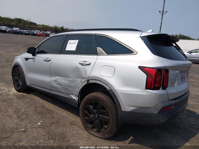 2021 KIA SORENTO S 3
