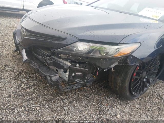 2021 TOYOTA CAMRY SE 6