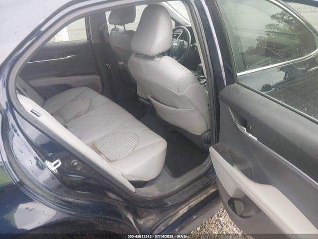2021 TOYOTA CAMRY SE 8