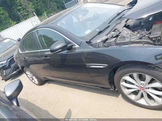 2017 JAGUAR XF 35T PREMIUM 13