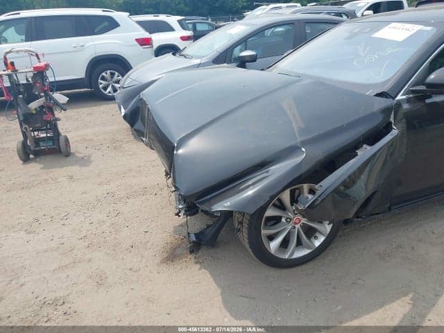 2017 JAGUAR XF 35T PREMIUM 6