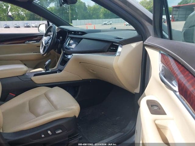 2017 CADILLAC XT5 LUXURY 5