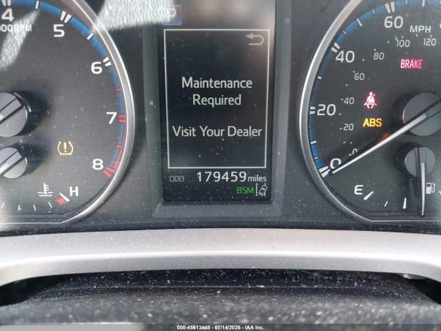 2017 TOYOTA RAV4 XLE 15