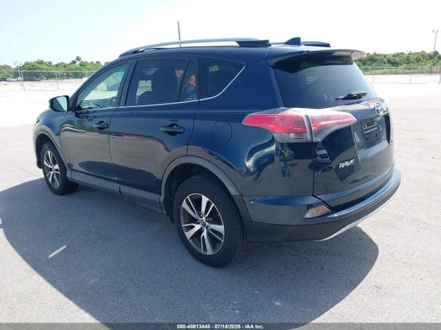 2017 TOYOTA RAV4 XLE 3