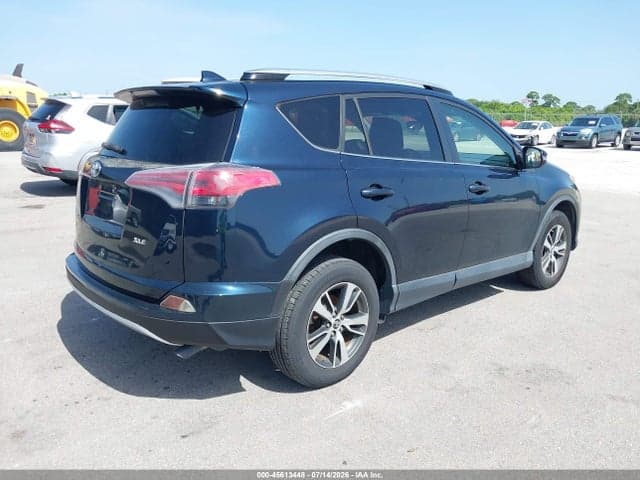 2017 TOYOTA RAV4 XLE 4