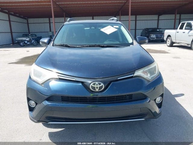2017 TOYOTA RAV4 XLE 6