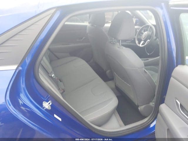 2022 HYUNDAI ELANTRA SEL 8