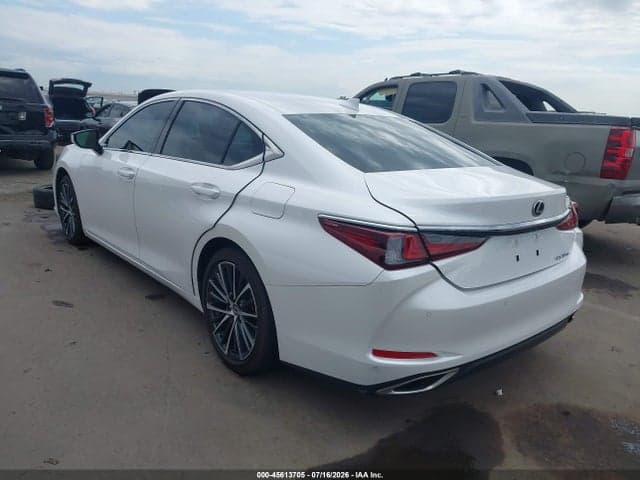 2025 LEXUS ES 350 3