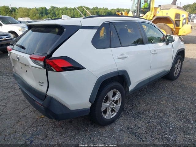 2020 TOYOTA RAV4 XLE 4