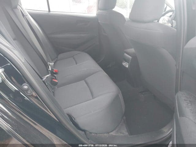 2026 TOYOTA COROLLA LE 8
