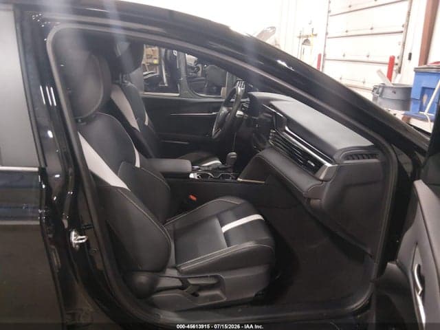 2025 TOYOTA CAMRY SE 5