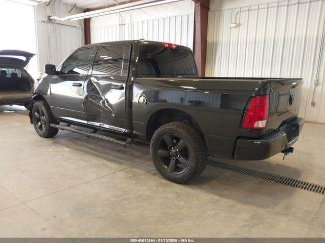 2018 RAM 1500 EXPRESS 4X4 5'7 BOX 3