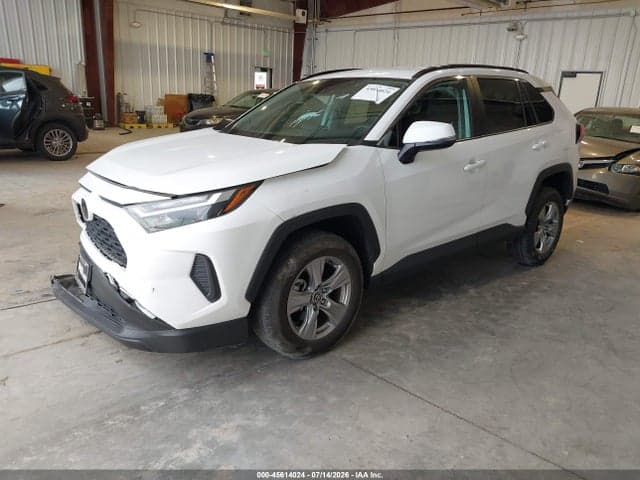 2024 TOYOTA RAV4 XLE 2