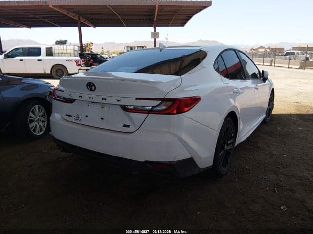 2026 TOYOTA CAMRY SE 4