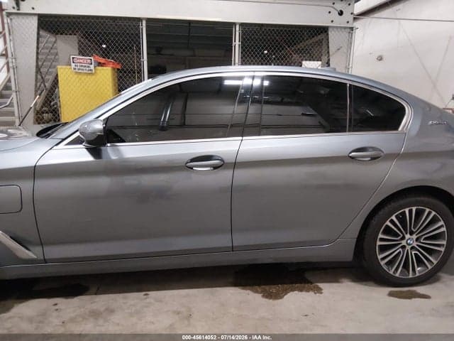 2019 BMW 530E XDRIVE IPERFORMANCE 6