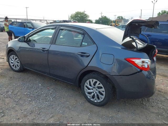 2018 TOYOTA COROLLA LE 3