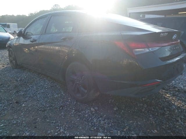 2023 HYUNDAI ELANTRA SEL 3
