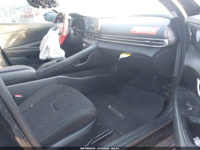2023 HYUNDAI ELANTRA SEL 5