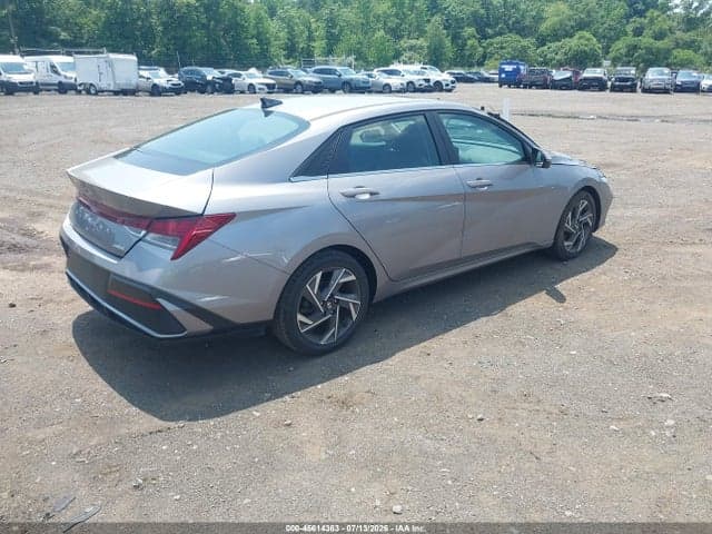 2024 HYUNDAI ELANTRA LIMITED 4