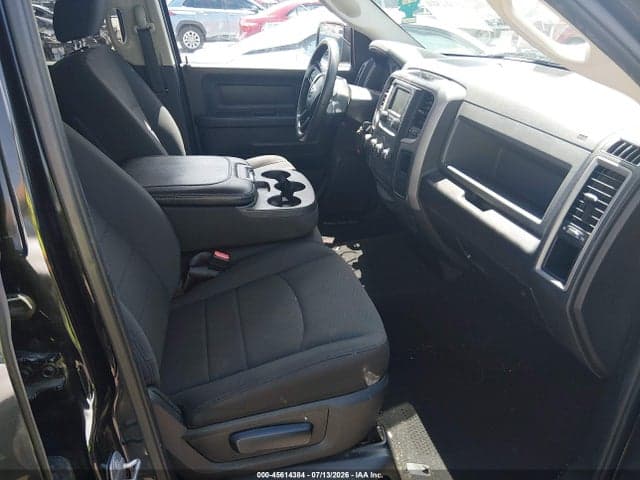 2018 RAM 1500 EXPRESS 4X4 6'4 BOX 5