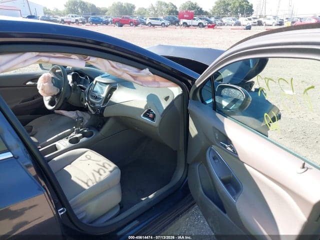 2017 CHEVROLET CRUZE LT AUTO 5