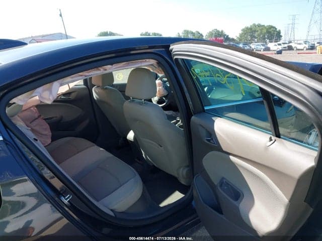 2017 CHEVROLET CRUZE LT AUTO 8