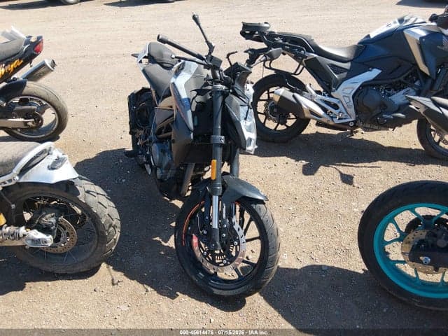 2022 CF MOTO 300NK - 1