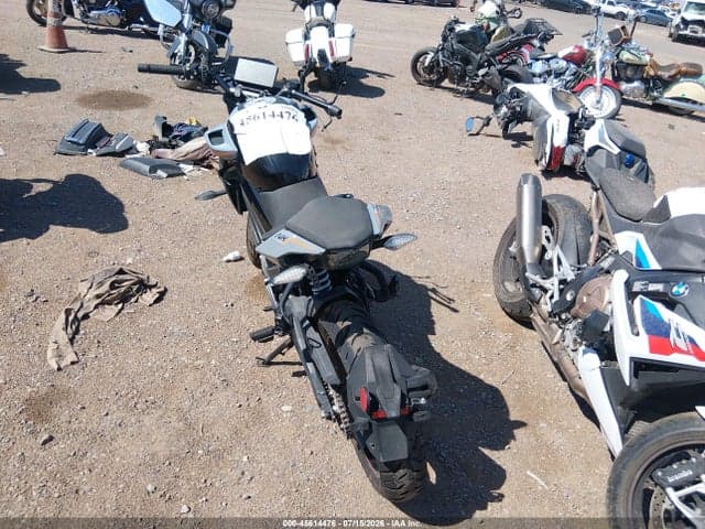 2022 CF MOTO 300NK 3