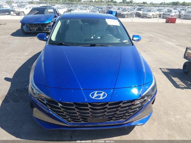 2022 HYUNDAI ELANTRA LIMITED 11