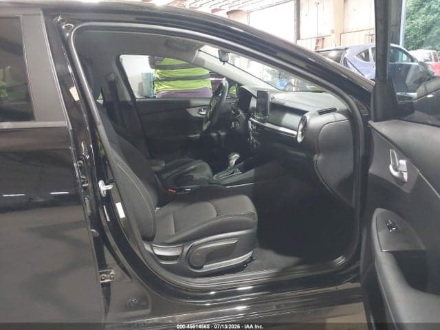 2022 KIA FORTE LXS 5
