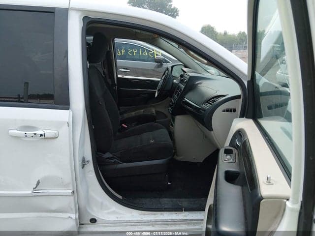 2017 DODGE GRAND CARAVAN SE 5
