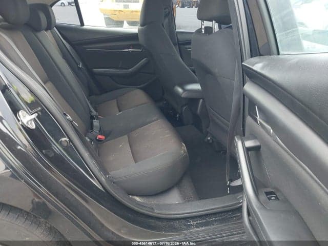 2021 MAZDA MAZDA3 2.5 S 8