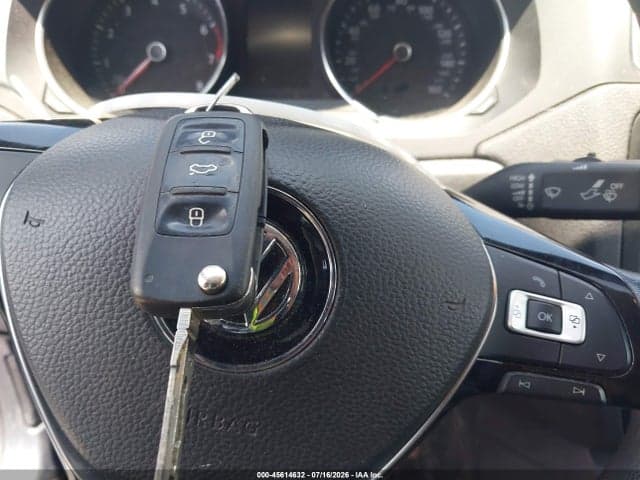 2018 VOLKSWAGEN JETTA 1.4T S 11