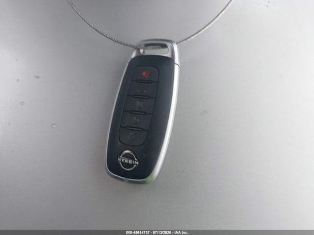 2025 NISSAN VERSA 1.6 SR 11