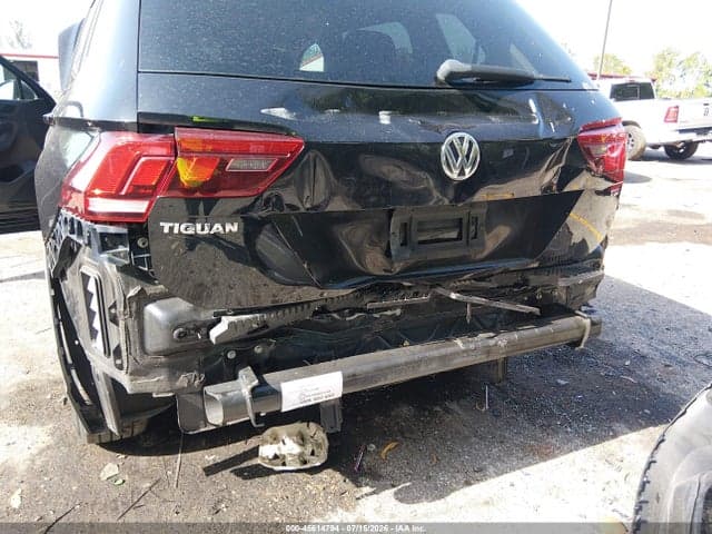 2018 VOLKSWAGEN TIGUAN 2.0T S 6