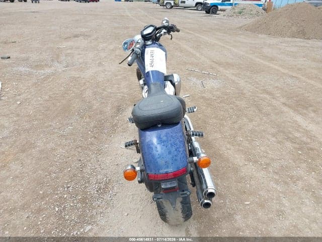2020 HONDA VT1300 CX 6