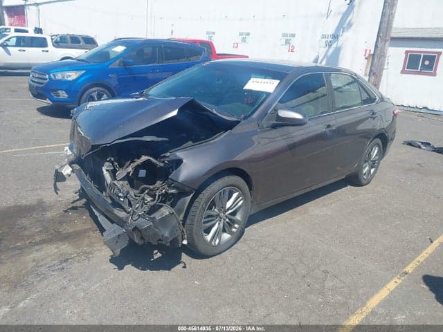 2017 TOYOTA CAMRY SE 2