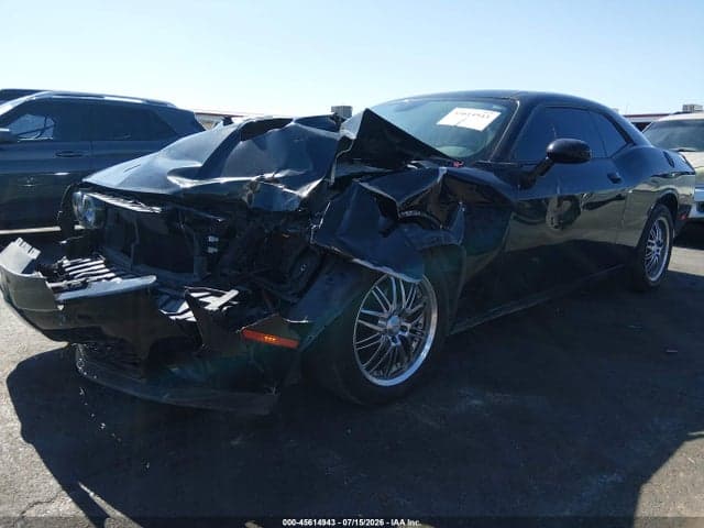 2018 DODGE CHALLENGER SXT 2