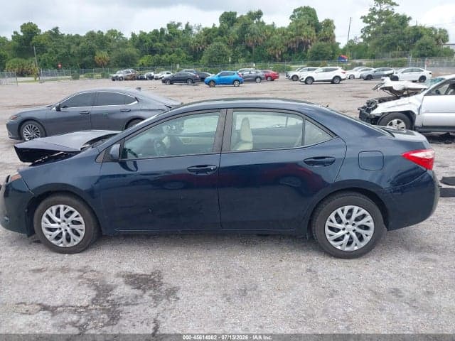 2017 TOYOTA COROLLA LE 14