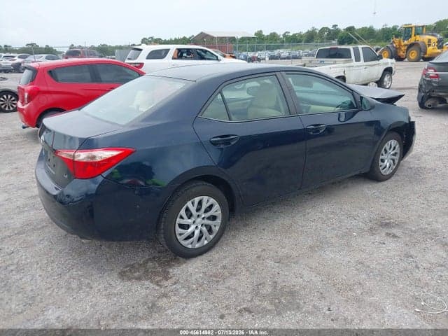 2017 TOYOTA COROLLA LE 4