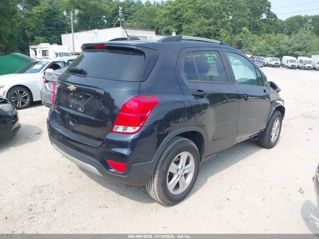 2021 CHEVROLET TRAX AWD LT 4