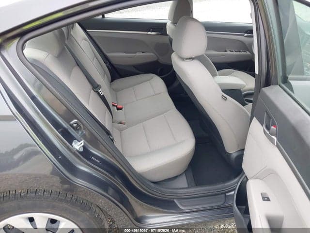 2020 HYUNDAI ELANTRA SE 8