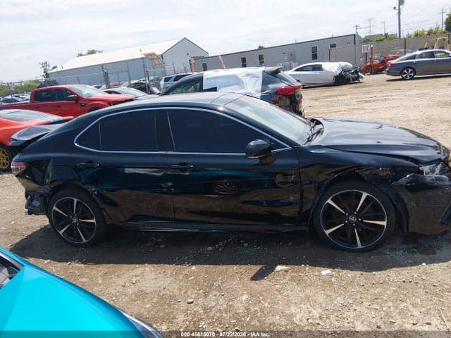 2018 TOYOTA CAMRY XSE 12