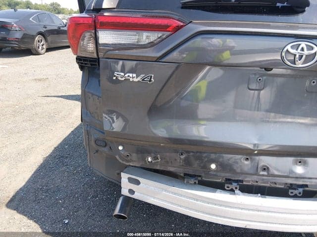2020 TOYOTA RAV4 LE 6